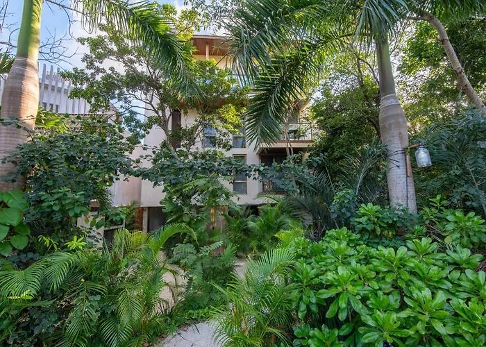 Master Jungle Penthouse With Large Private Terrace - Santuario Boutique Appartement *